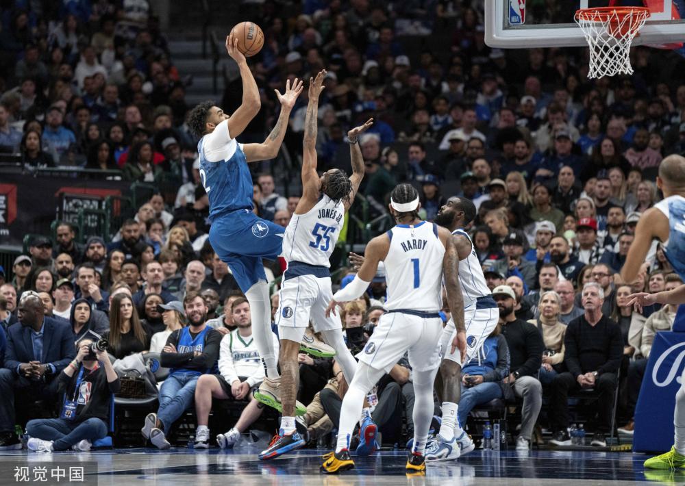 里战袍登场 里战袍登场